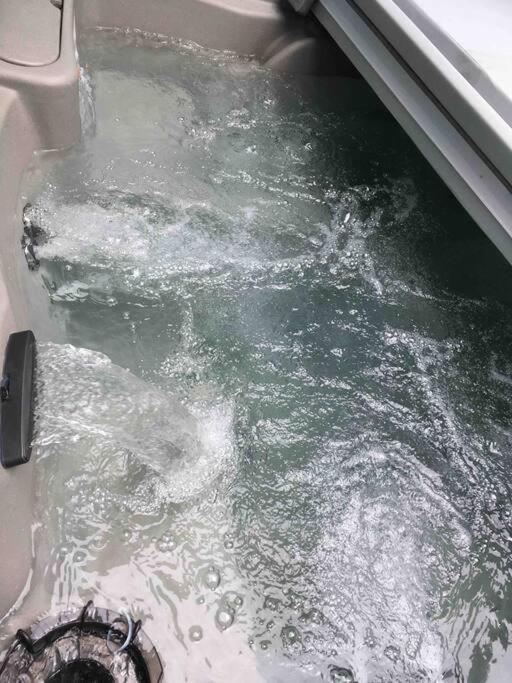 Villa Caddy Corner Has A Hot Tub Just Outside Of Town French Lick Exterior foto