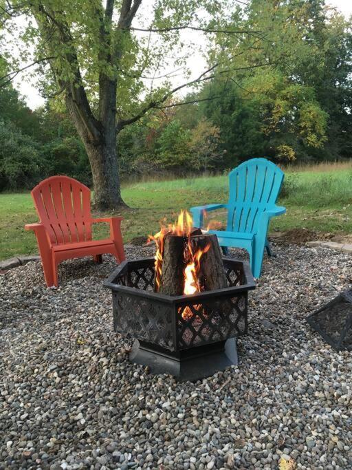 Villa Caddy Corner Has A Hot Tub Just Outside Of Town French Lick Exterior foto