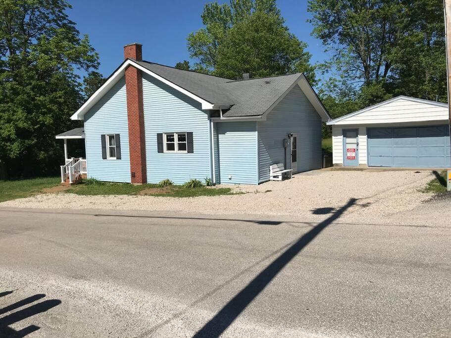 Villa Caddy Corner Has A Hot Tub Just Outside Of Town French Lick Exterior foto
