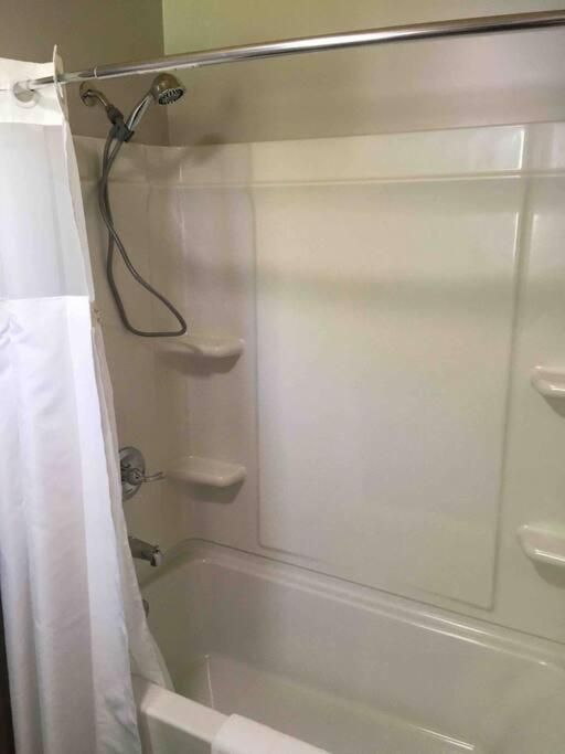 Villa Caddy Corner Has A Hot Tub Just Outside Of Town French Lick Exterior foto